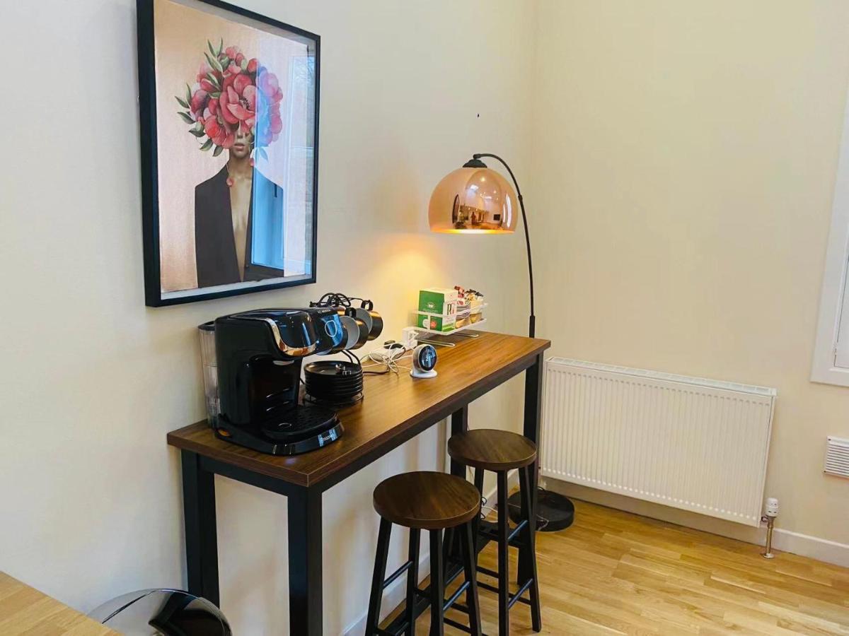 2 Bed 2 Bath With Private Parking Apartment EDI Exterior foto