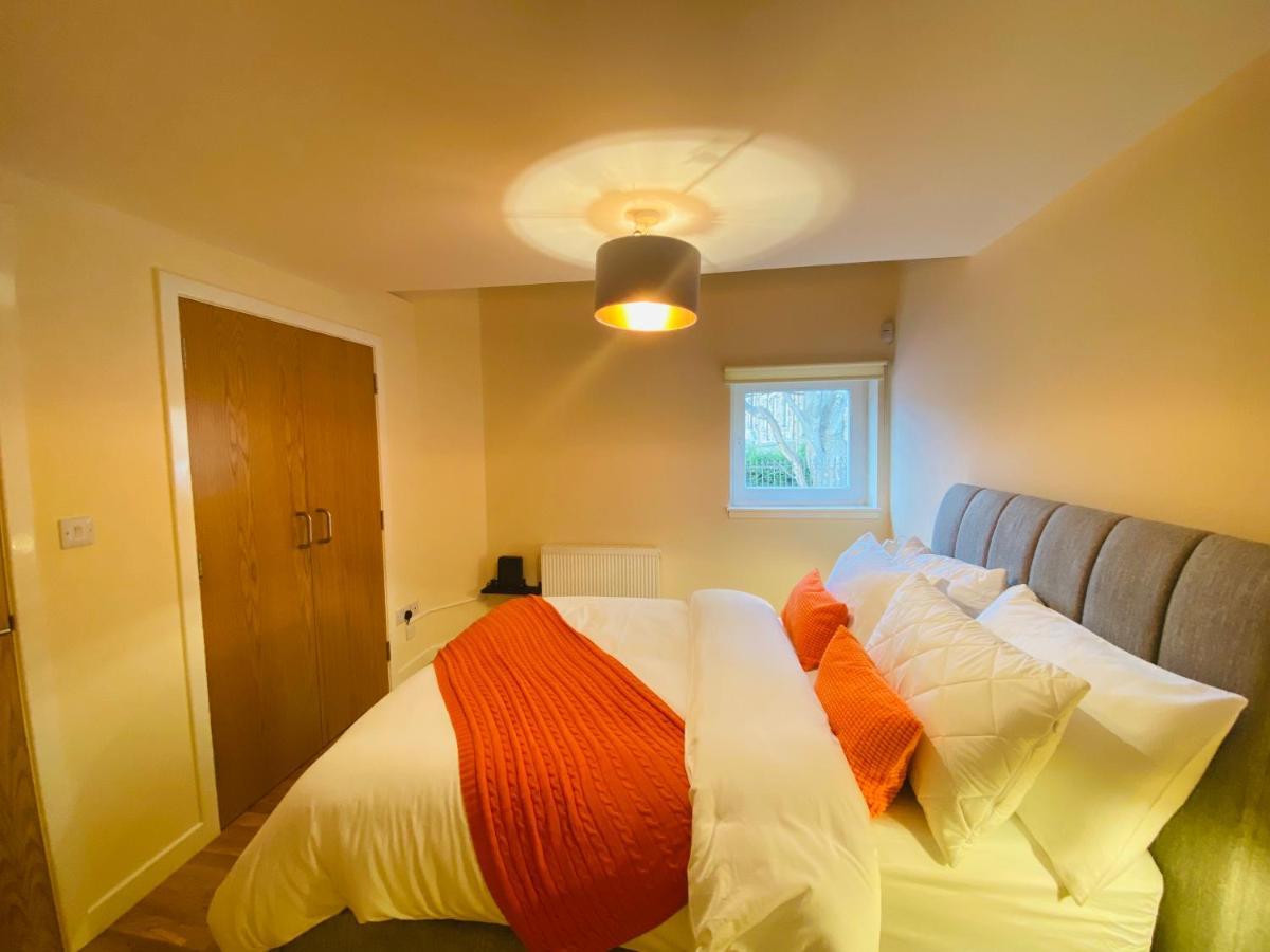 2 Bed 2 Bath With Private Parking Apartment EDI Exterior foto