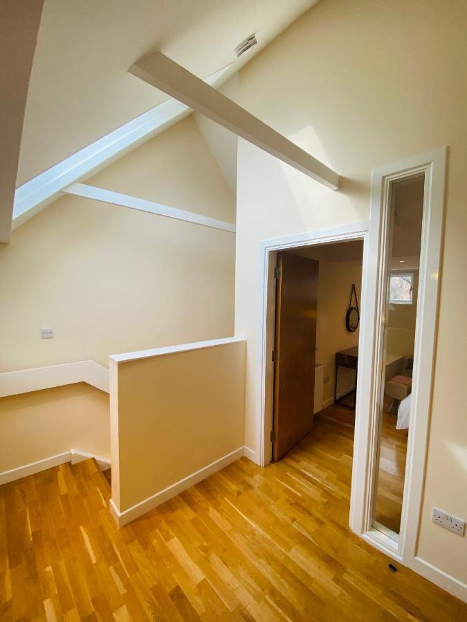 2 Bed 2 Bath With Private Parking Apartment EDI Exterior foto