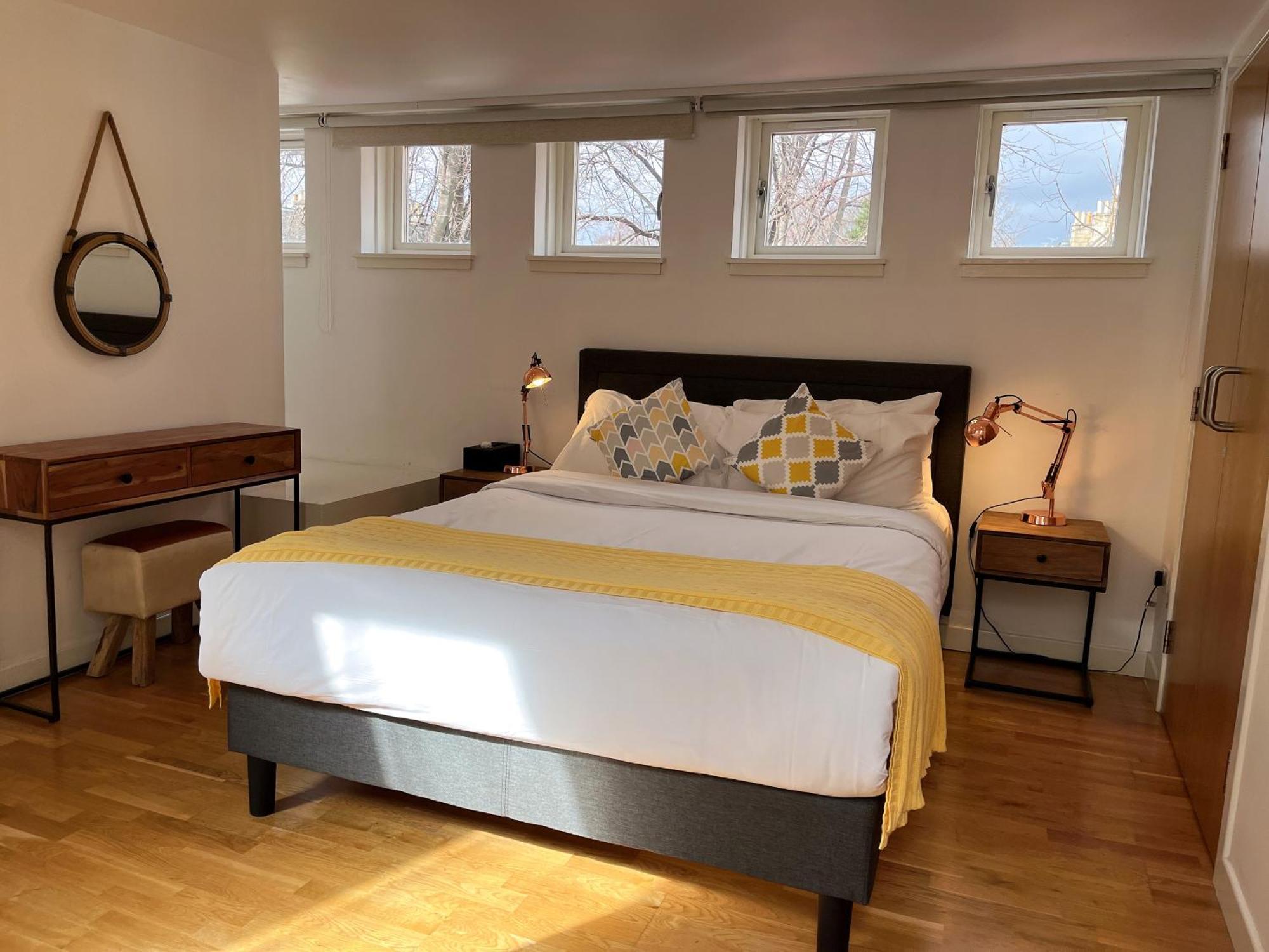 2 Bed 2 Bath With Private Parking Apartment EDI Exterior foto